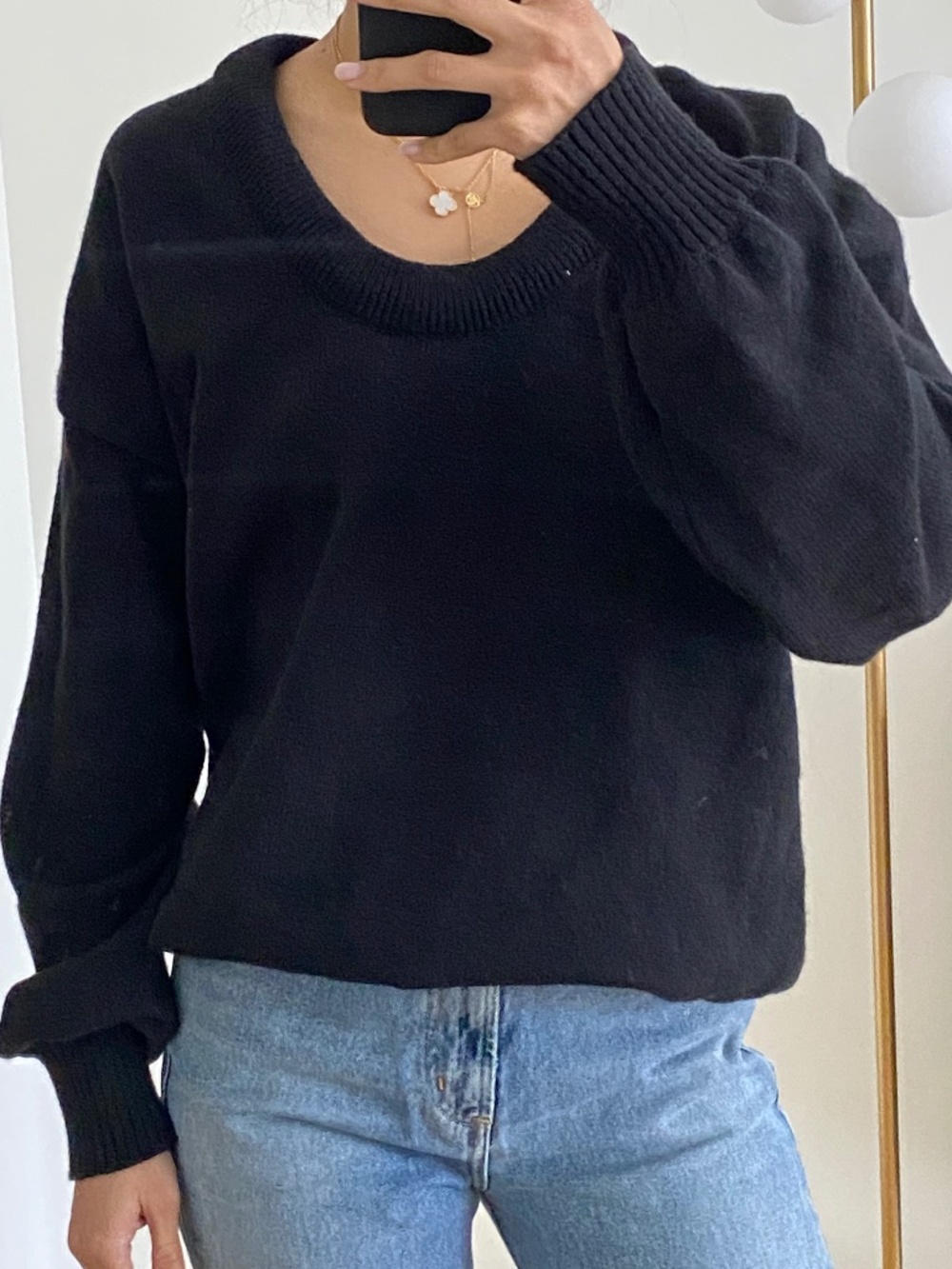 Deep U-neckline | Crew Neck Oversized Sweater | Black